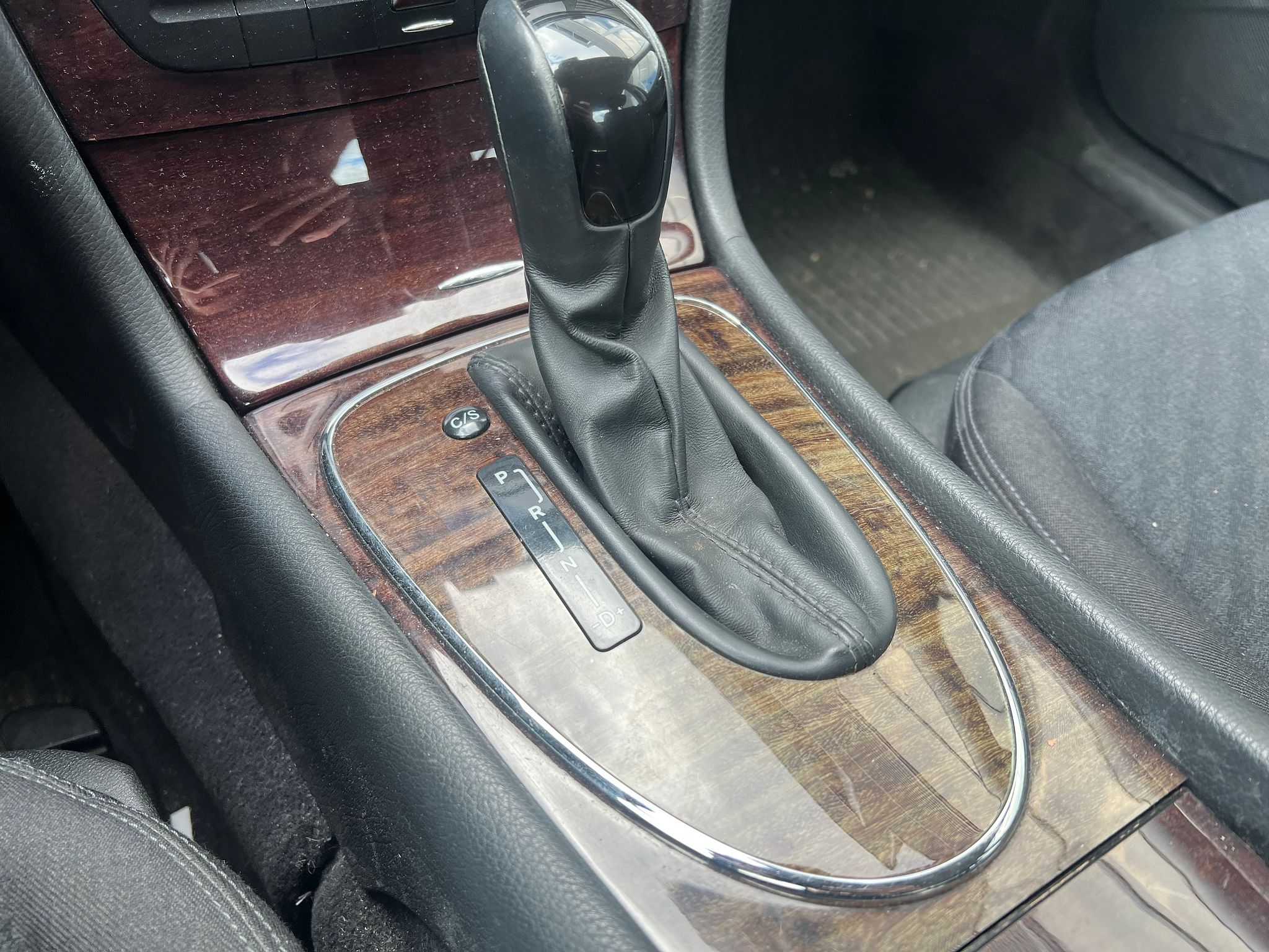 Image 11/29