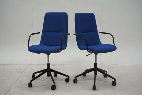 Image 1/10