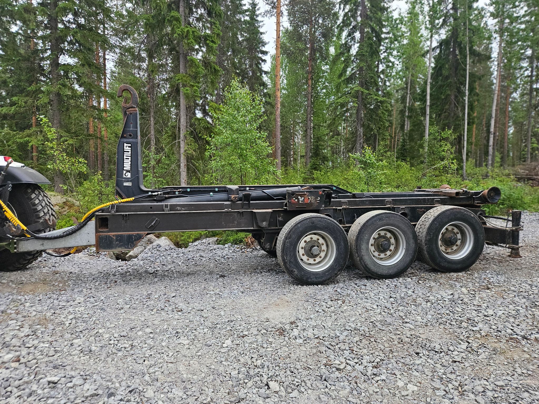 Image 1/15