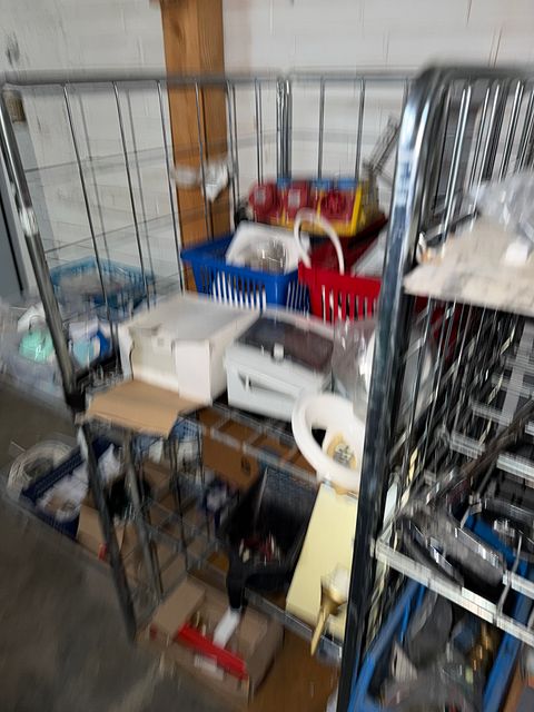 Image 4/60