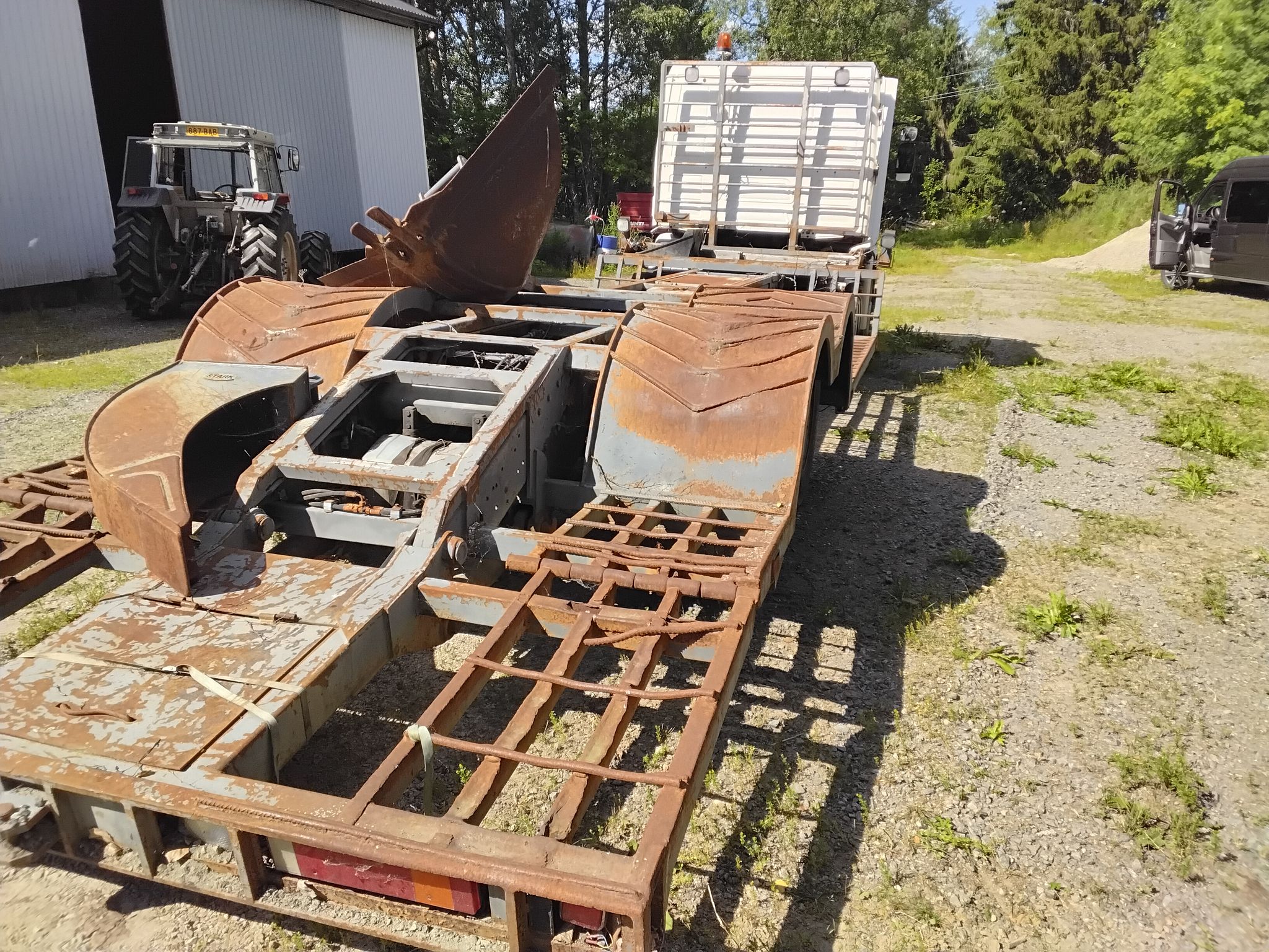 Image 6/18