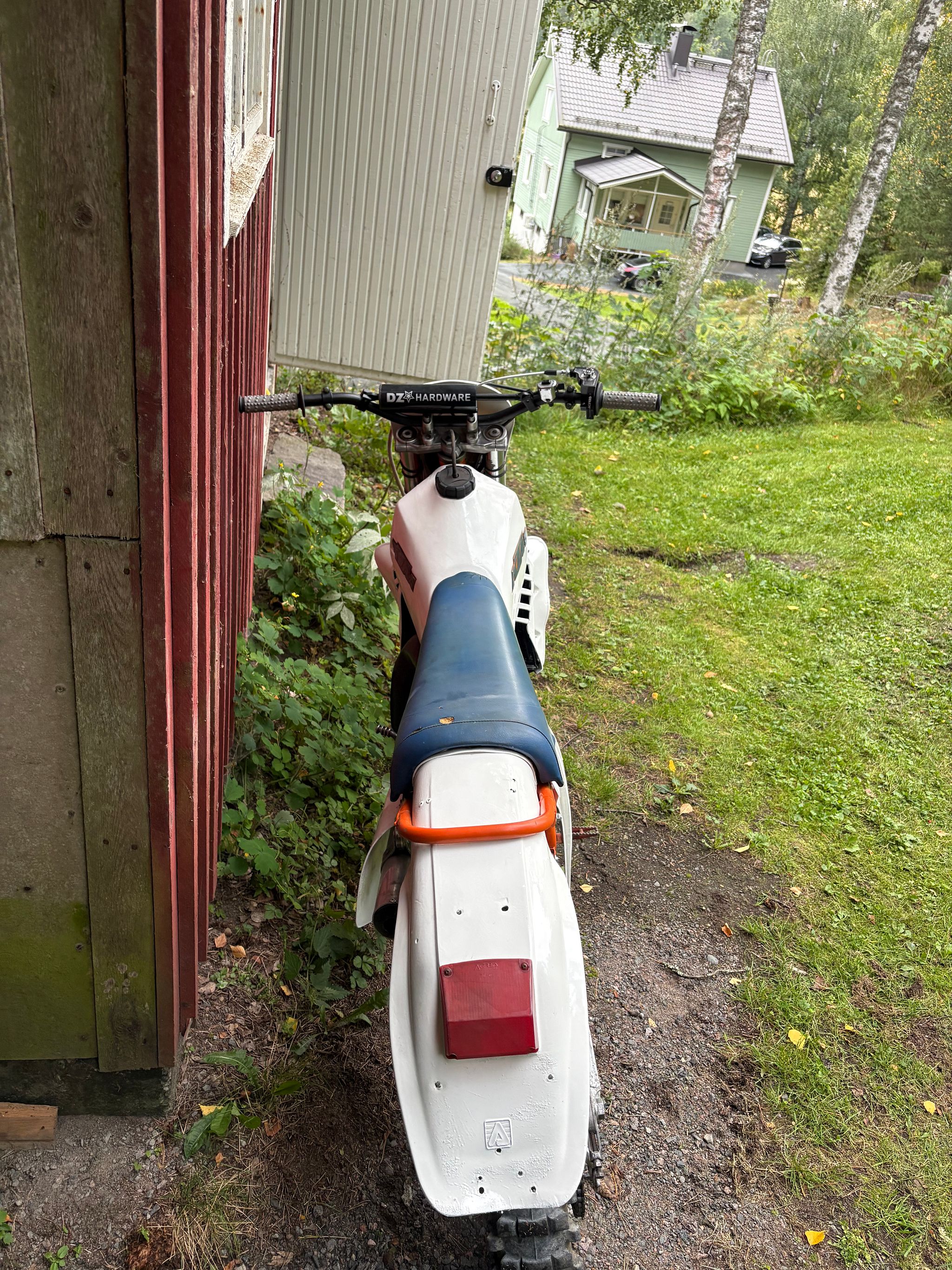 Image 6/8