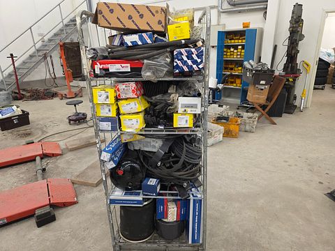 Image 1/5