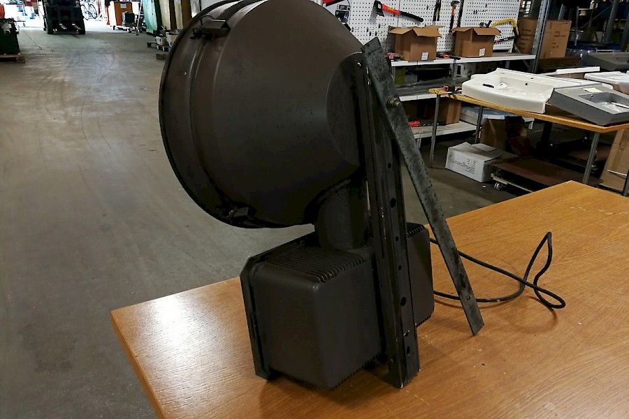 Image 6/6