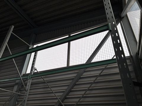 Image 3/5