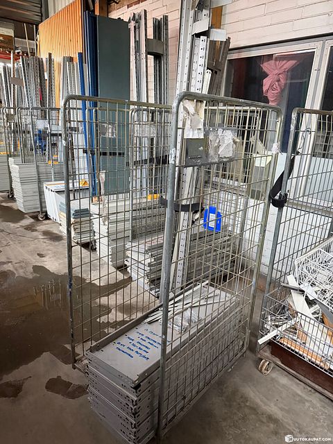 Image 4/6