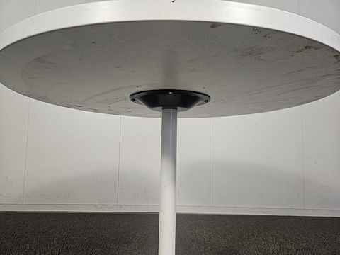Image 6/12