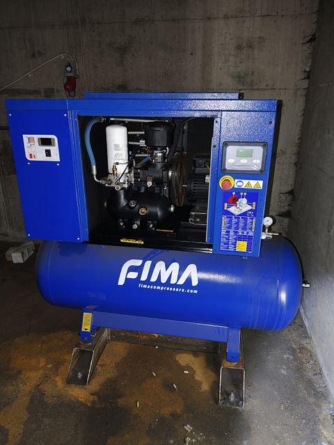 Image 2/4