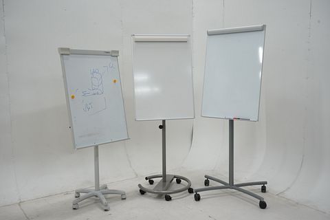 Image 1/9