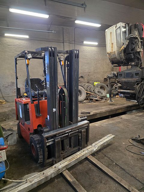 Image 4/11