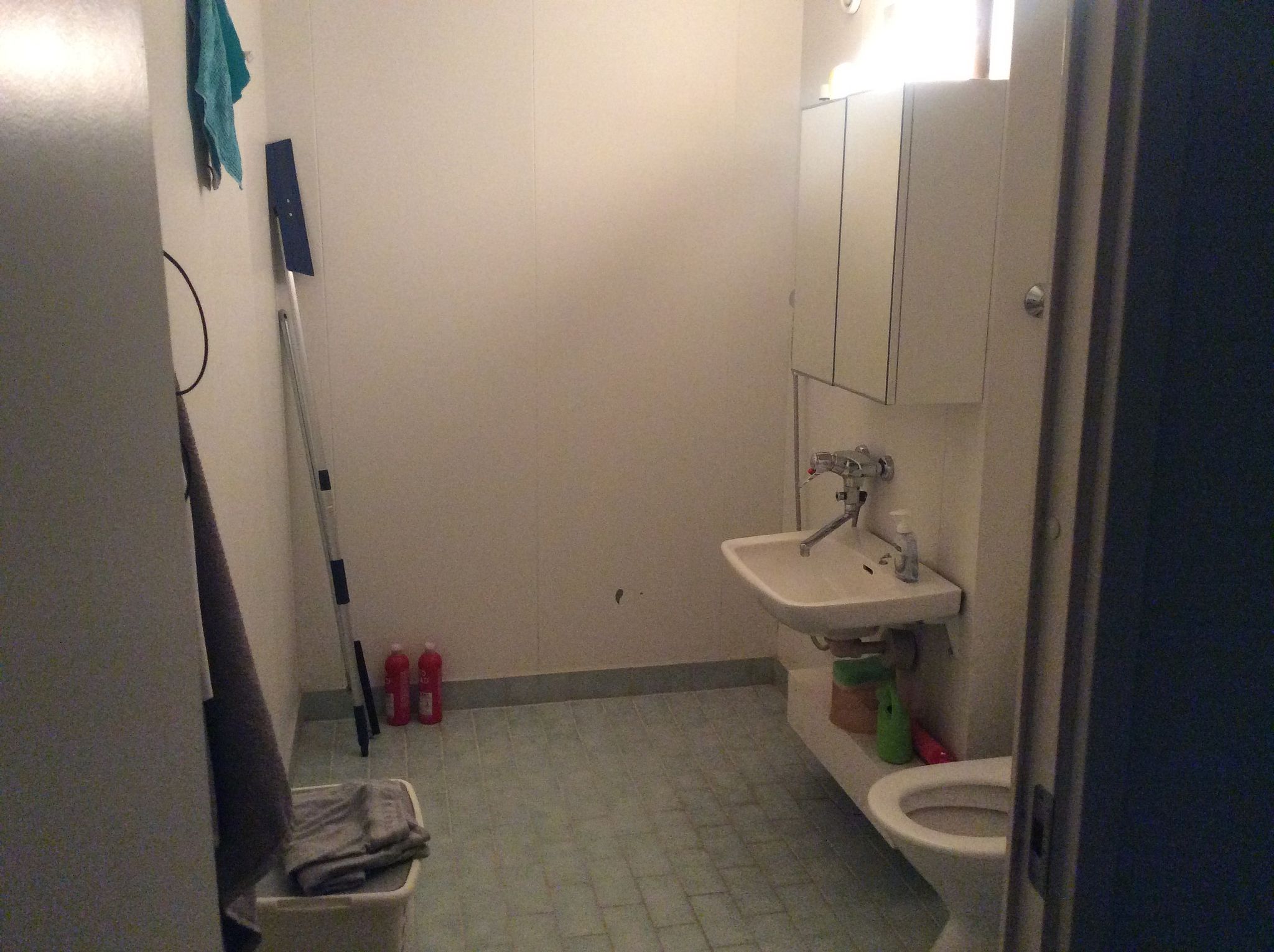 Image 4/9