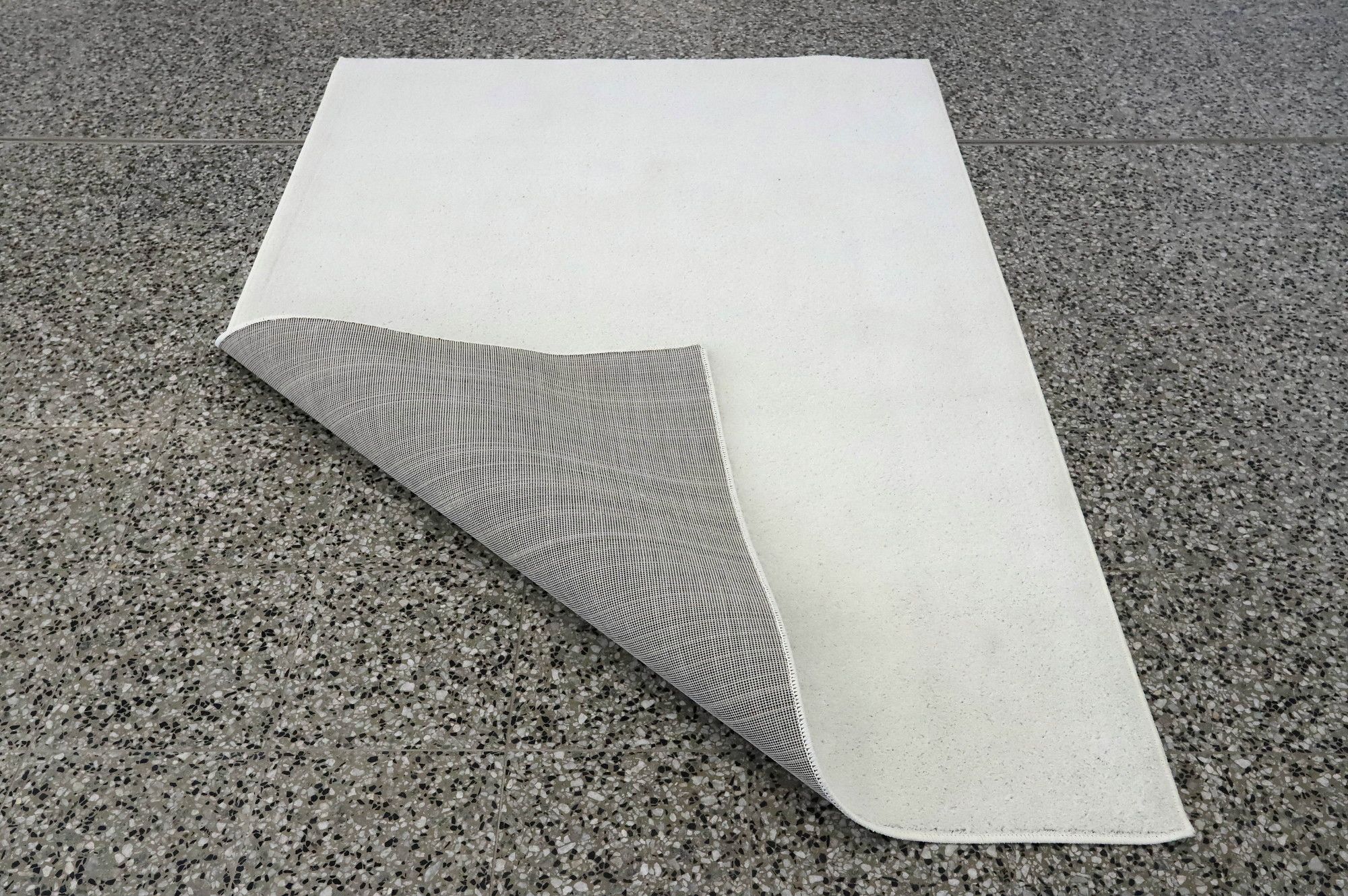 Image 1/4