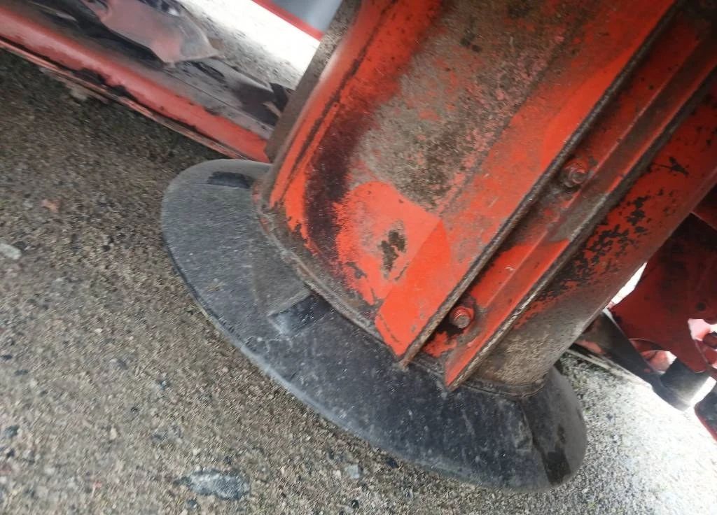 Image 6/9