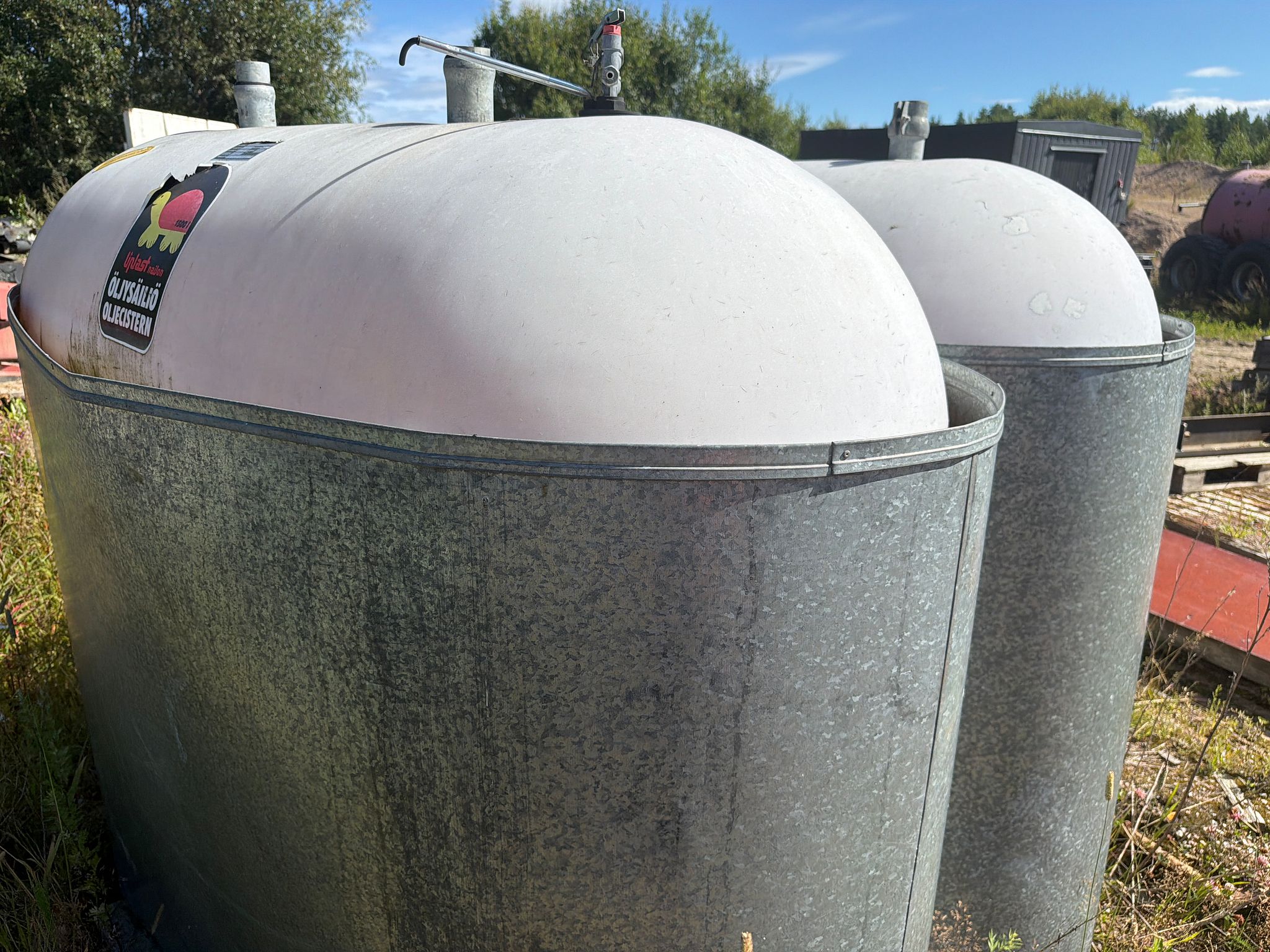 Image 1/6