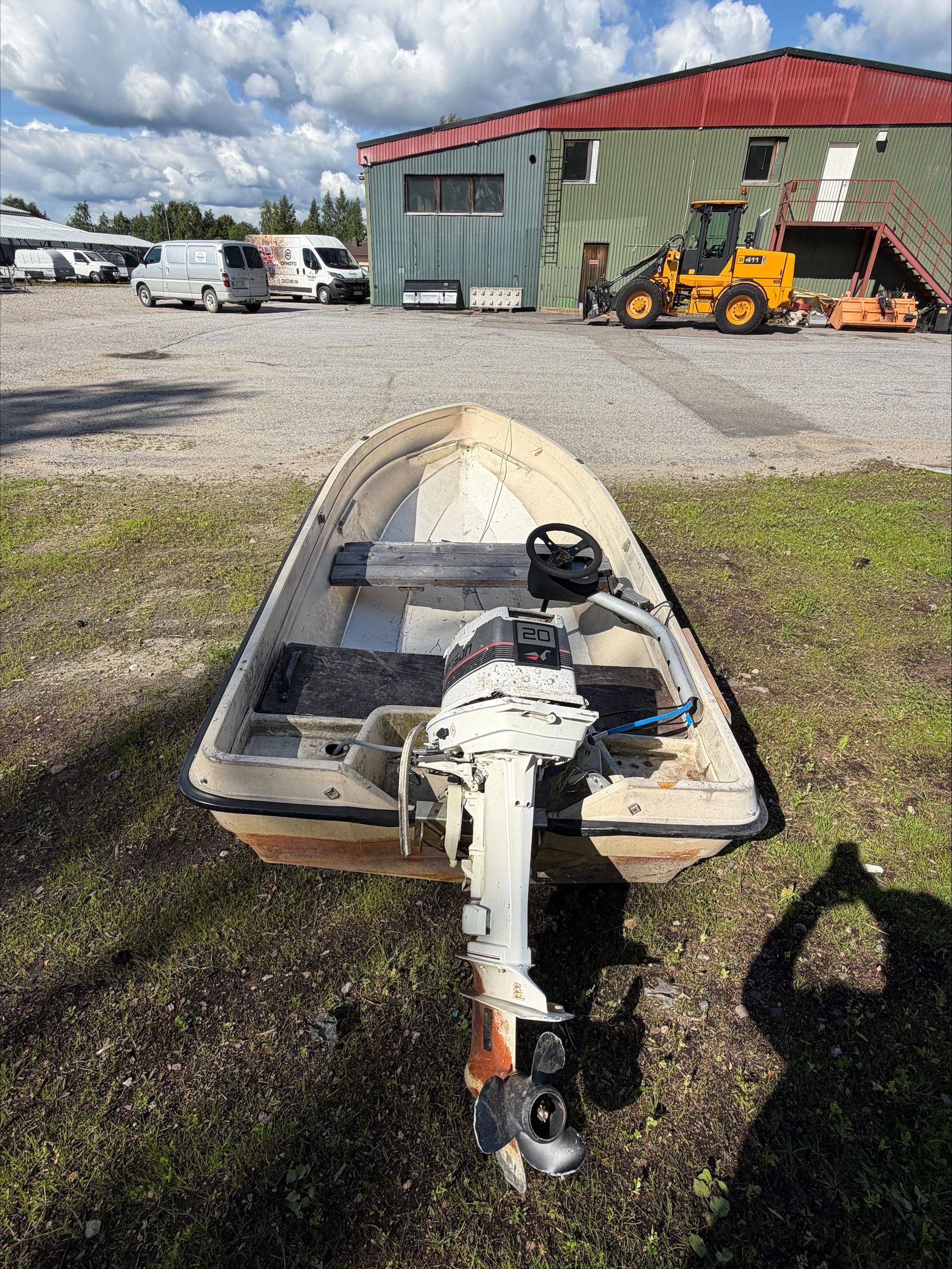 Image 2/4