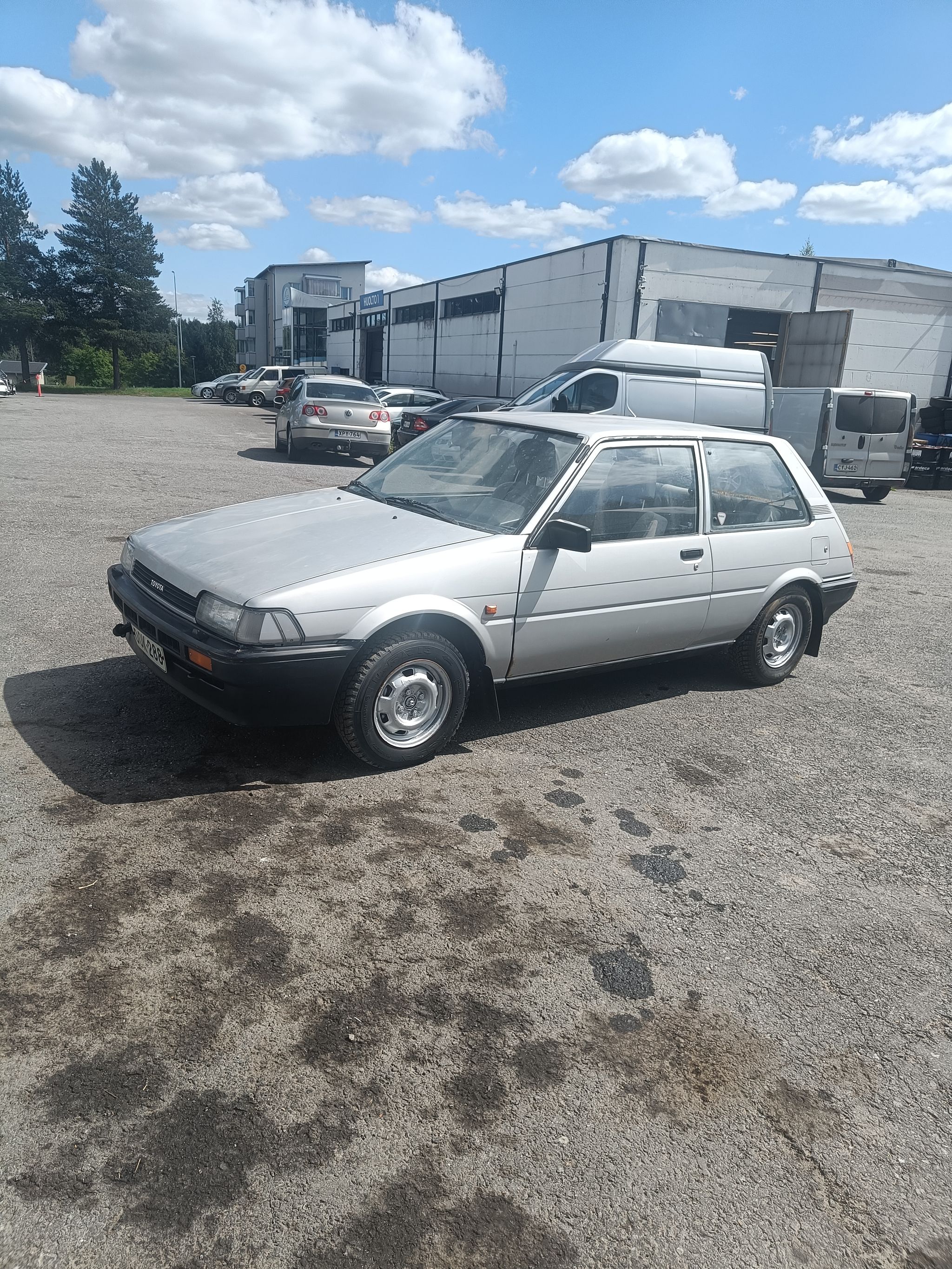 Image 1/25