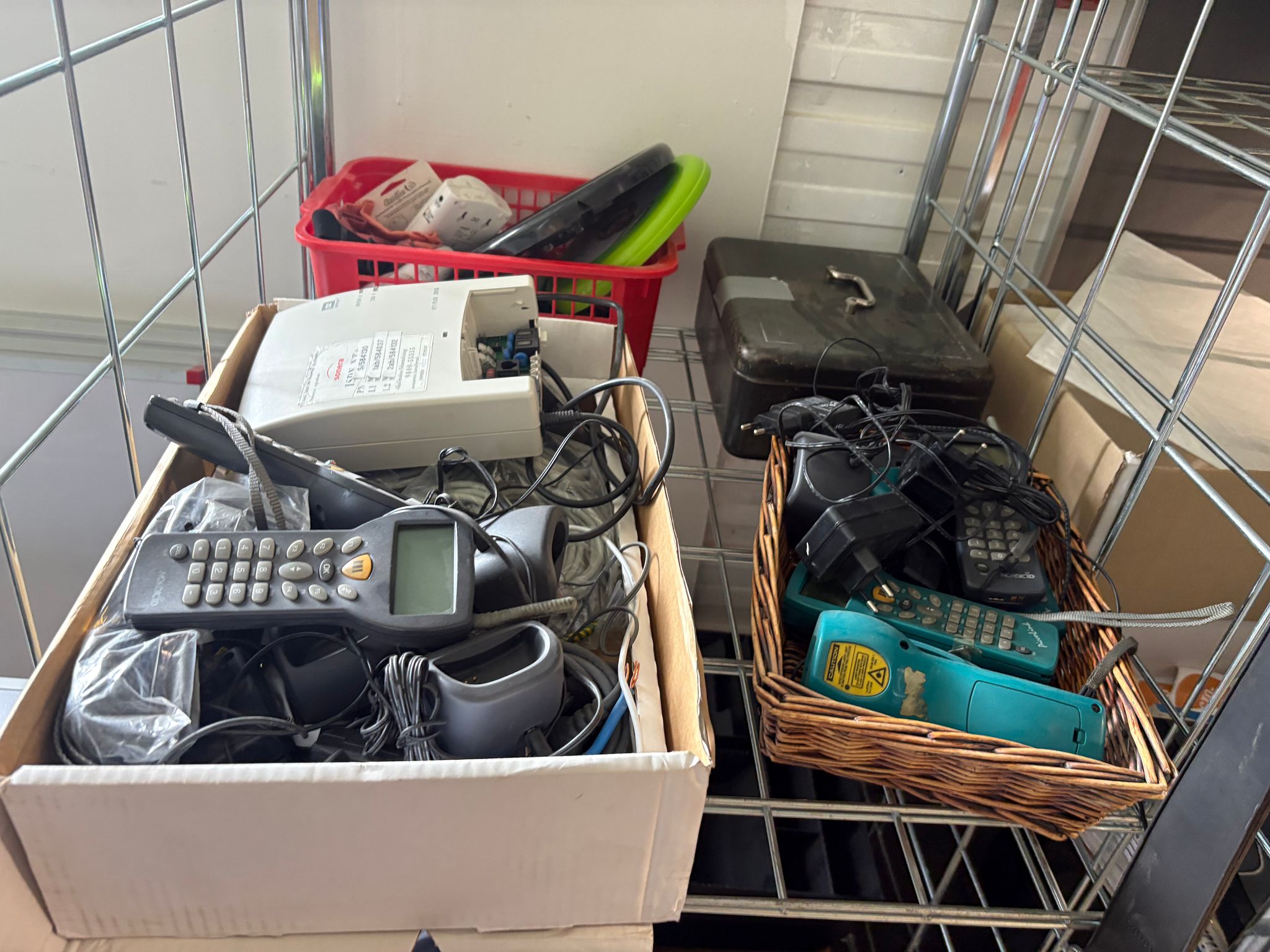 Image 8/44