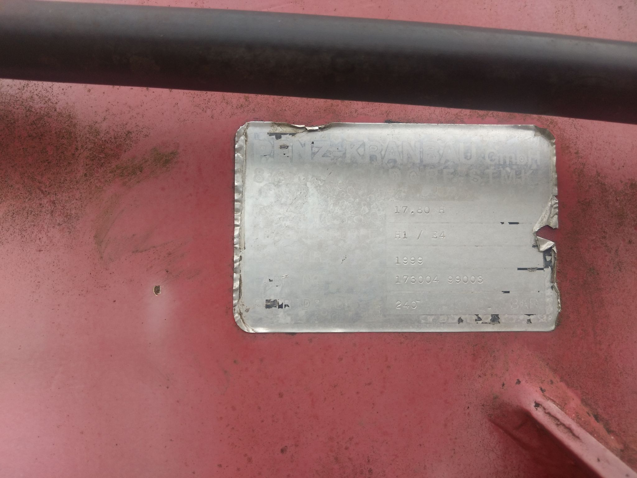 Image 2/6