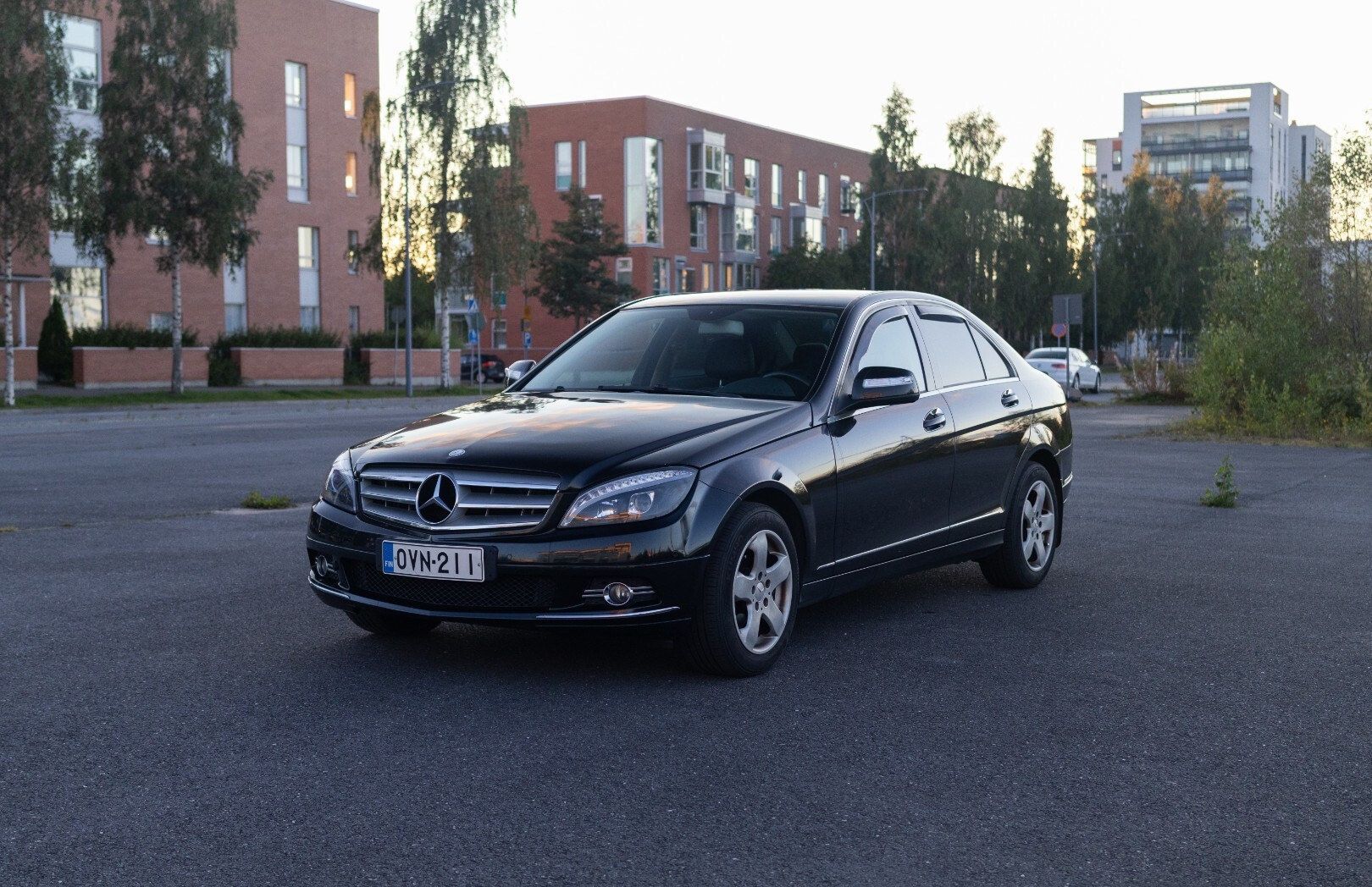Image 3/23