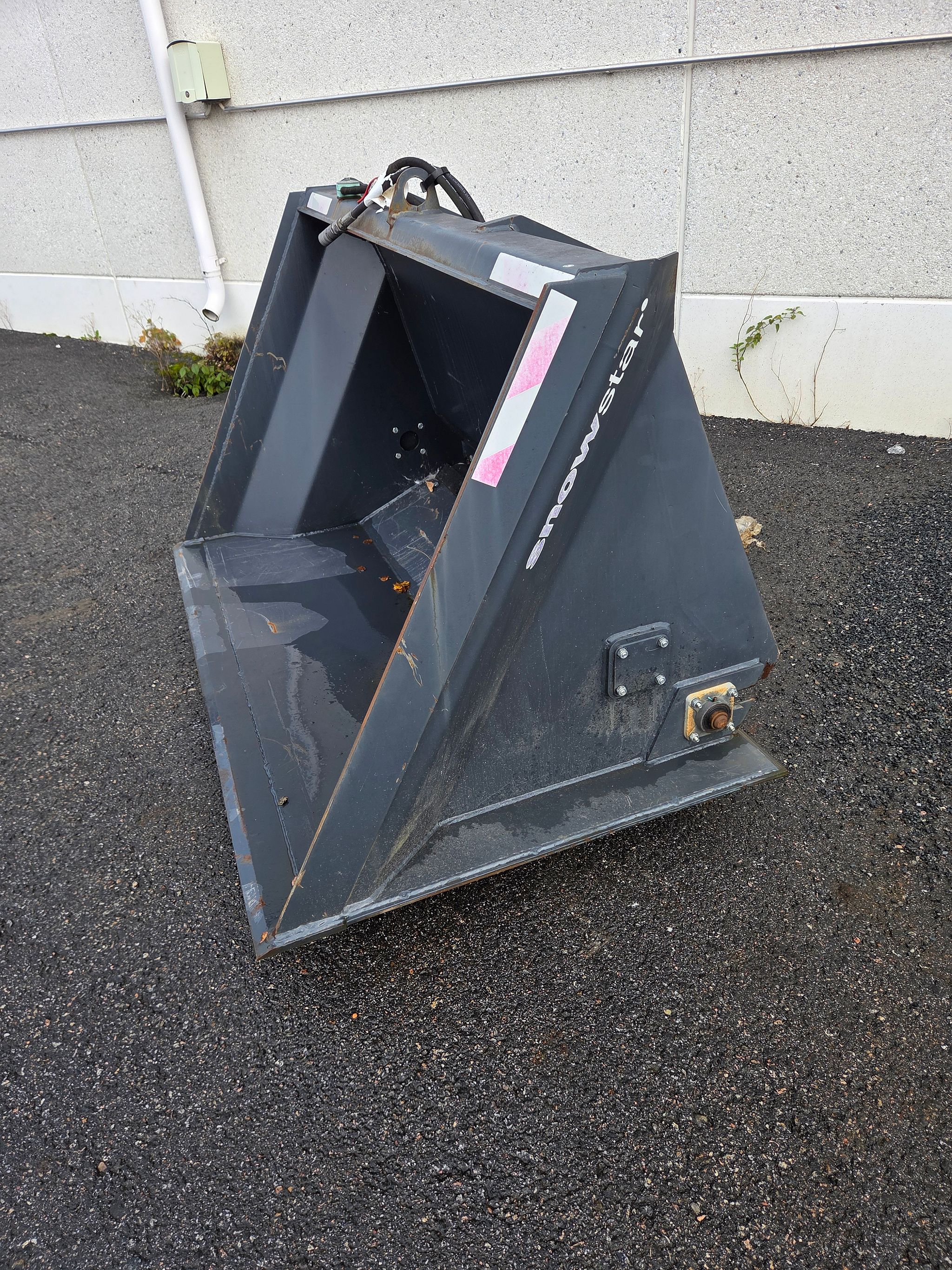 Image 1/3