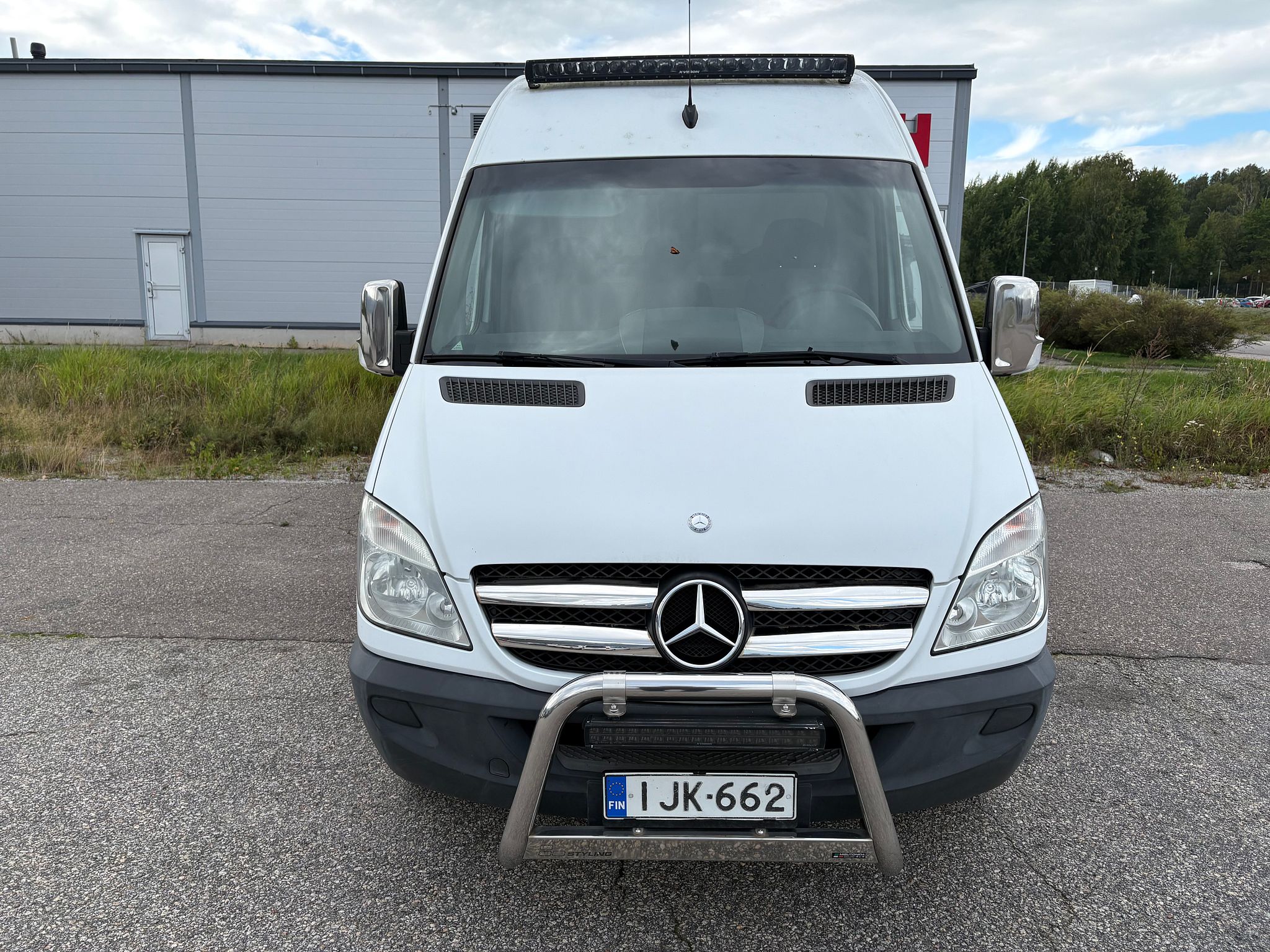Image 3/48