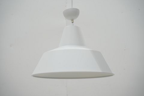 Image 2/8