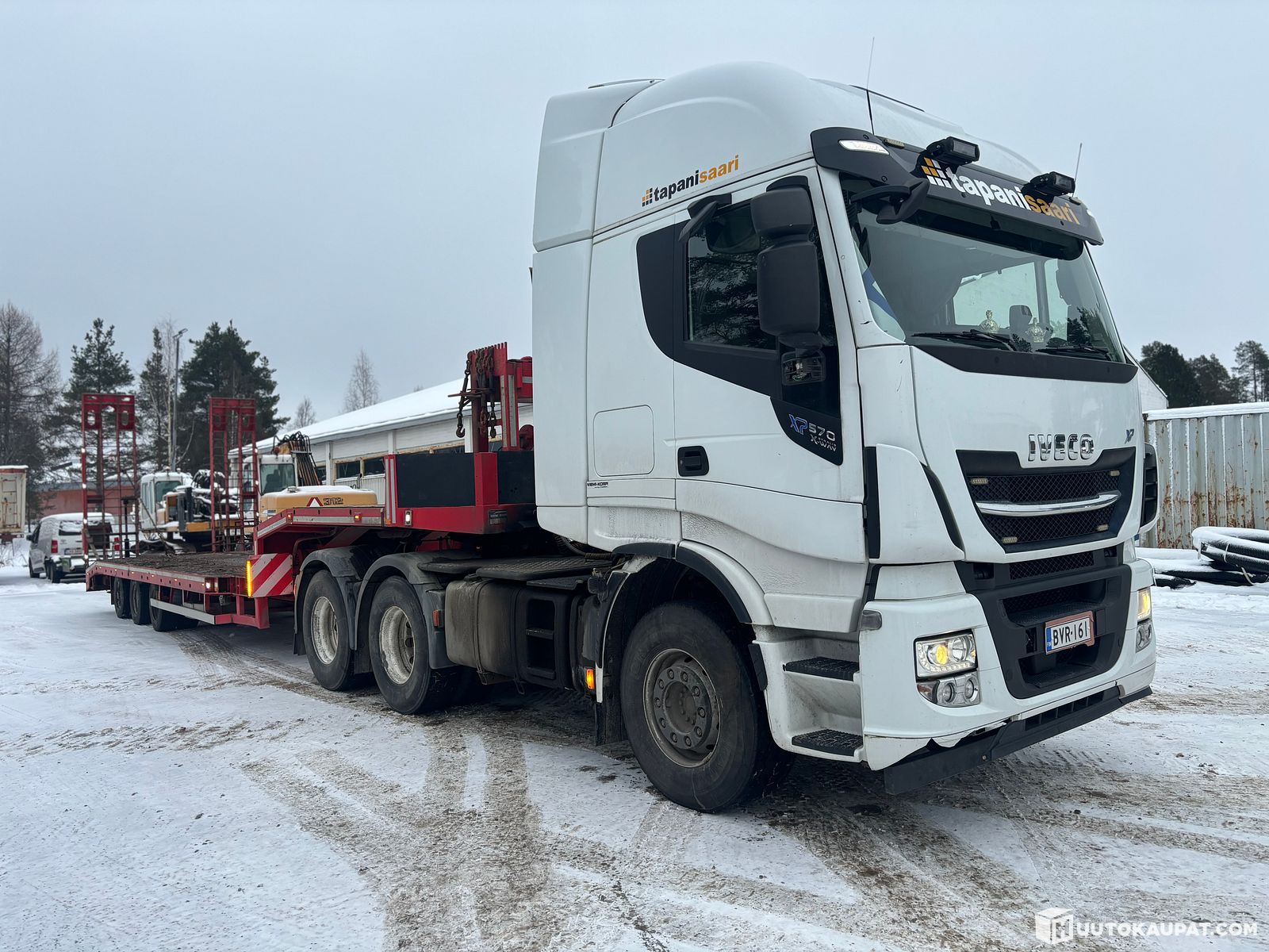 Iveco XP570 , 2019. Puoliperävaunun vetoauto. HOX !ajettu vain 107 ...