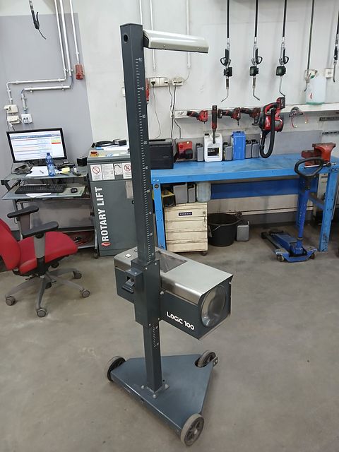 Image 7/7