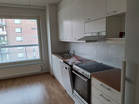 Image 5/15