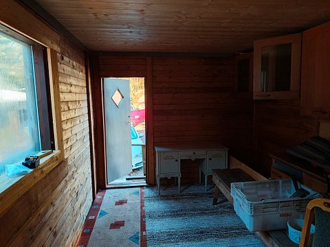 Image 15/23