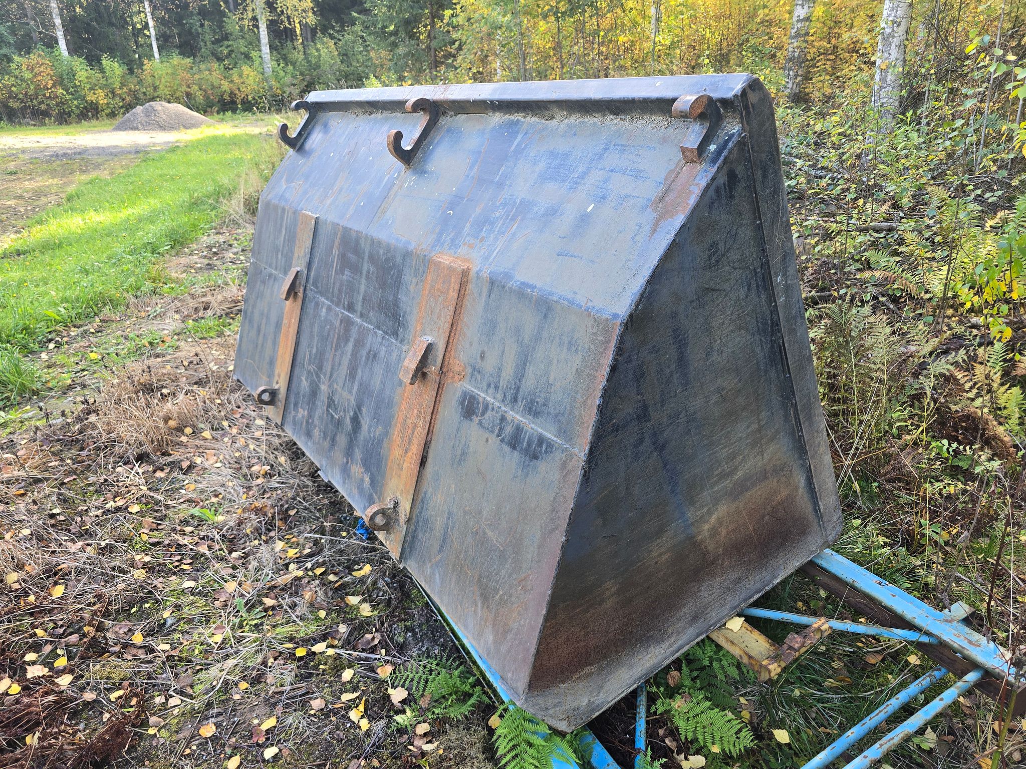Image 3/7