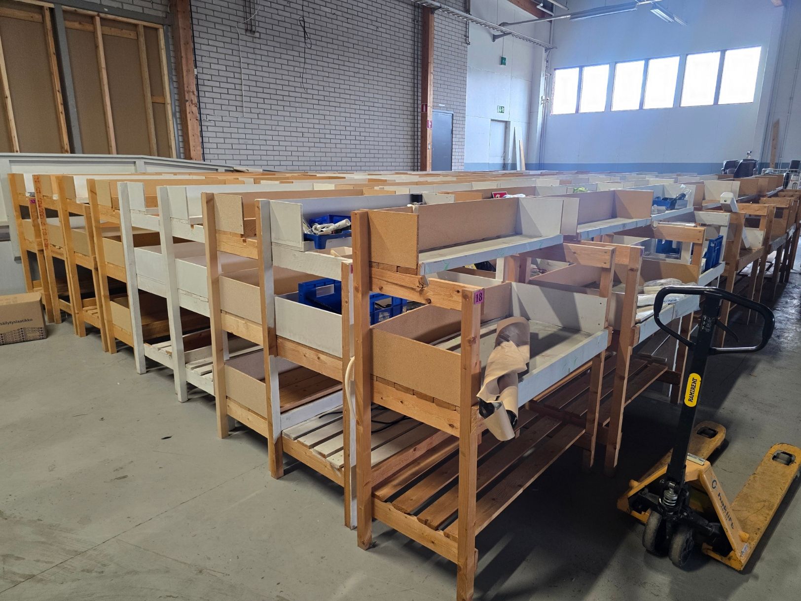Image 1/4