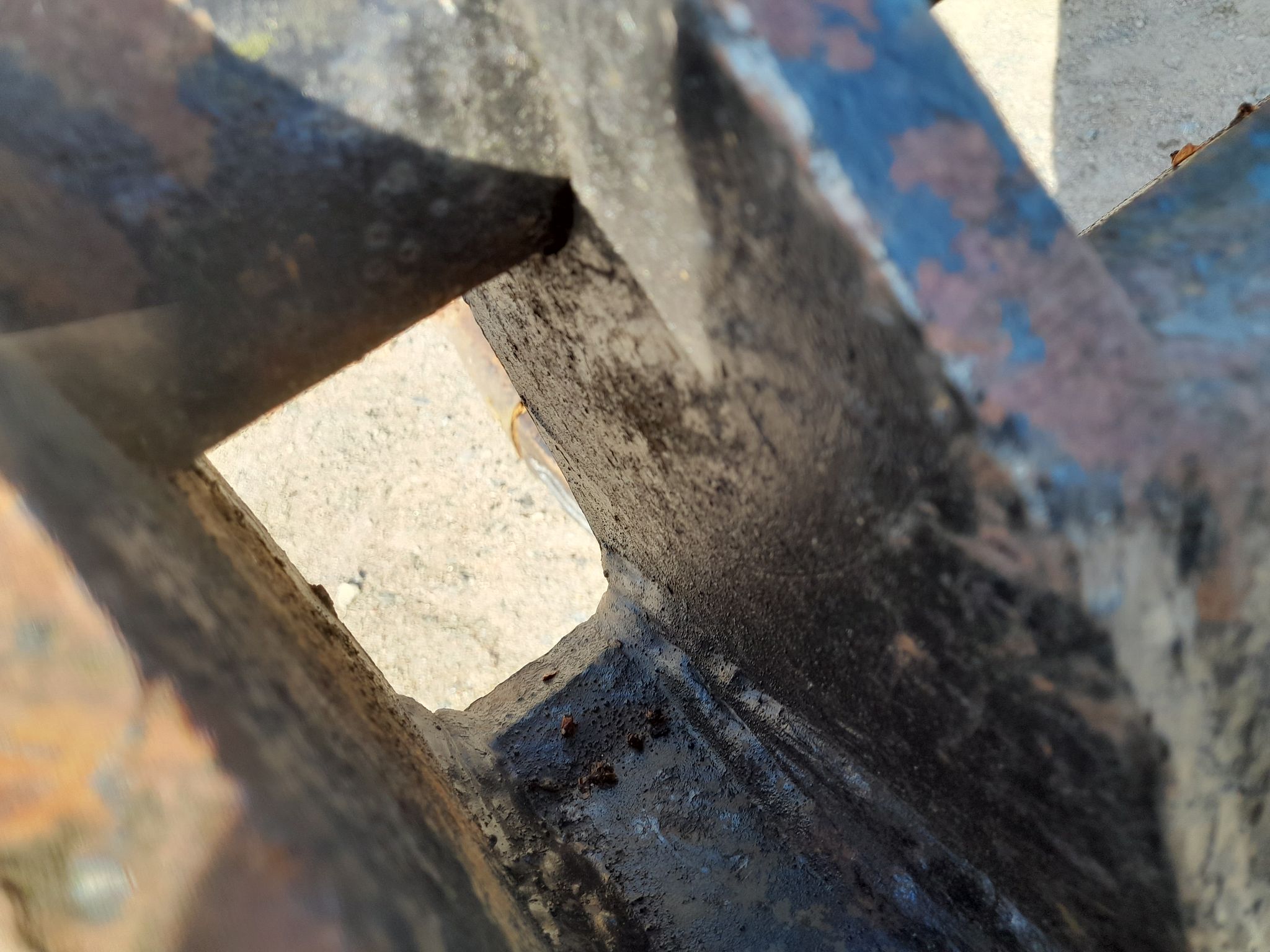 Image 7/9