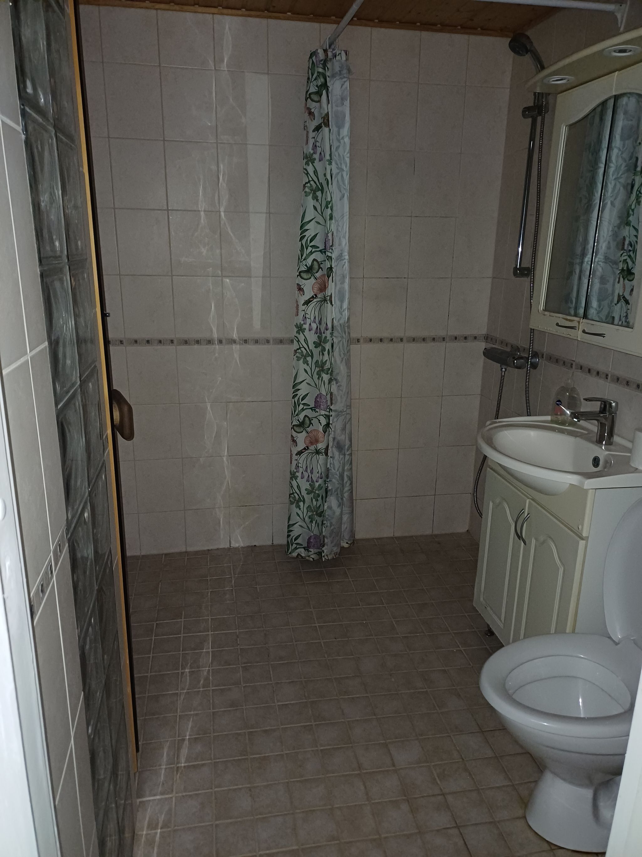 Image 16/20