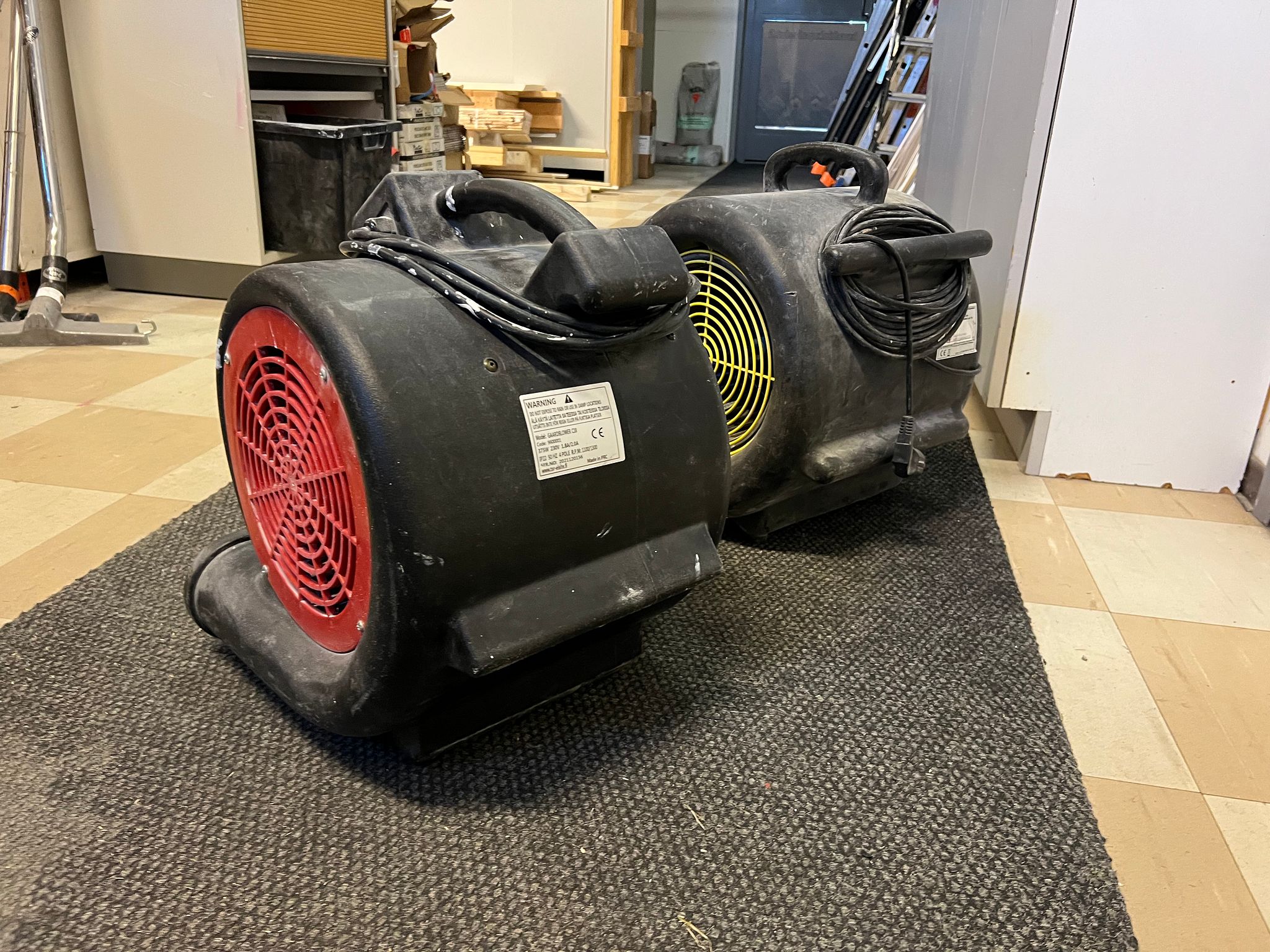 Image 4/7