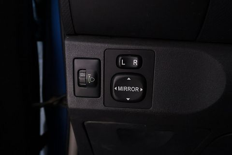 Image 12/52