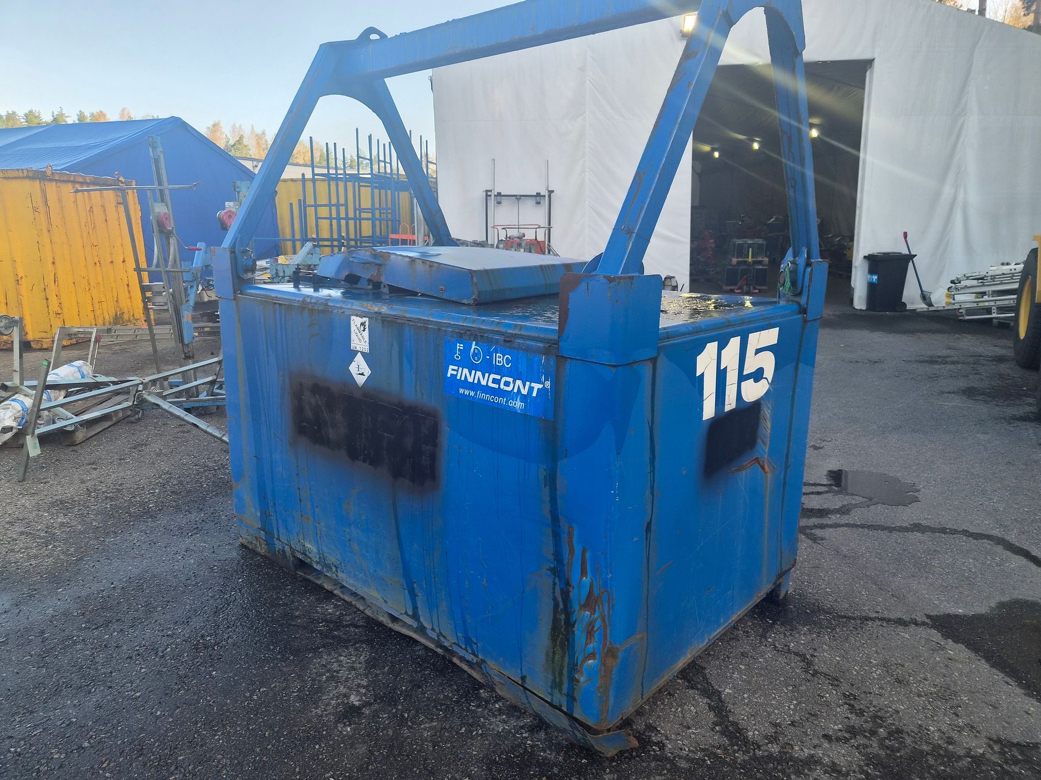 Image 1/18