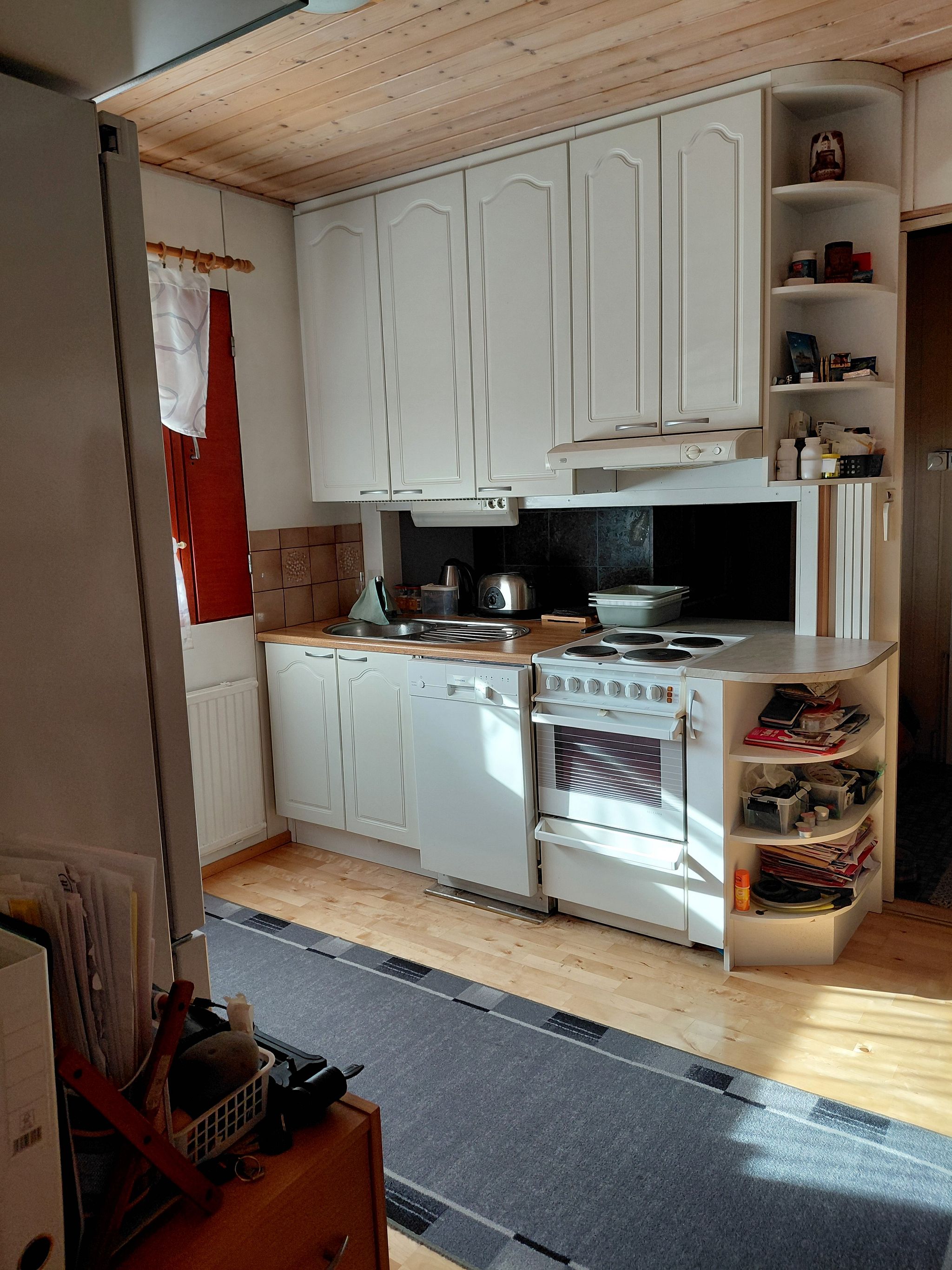 Image 9/49