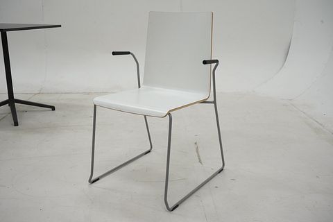 Image 4/7