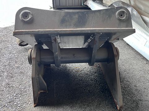 Image 3/6