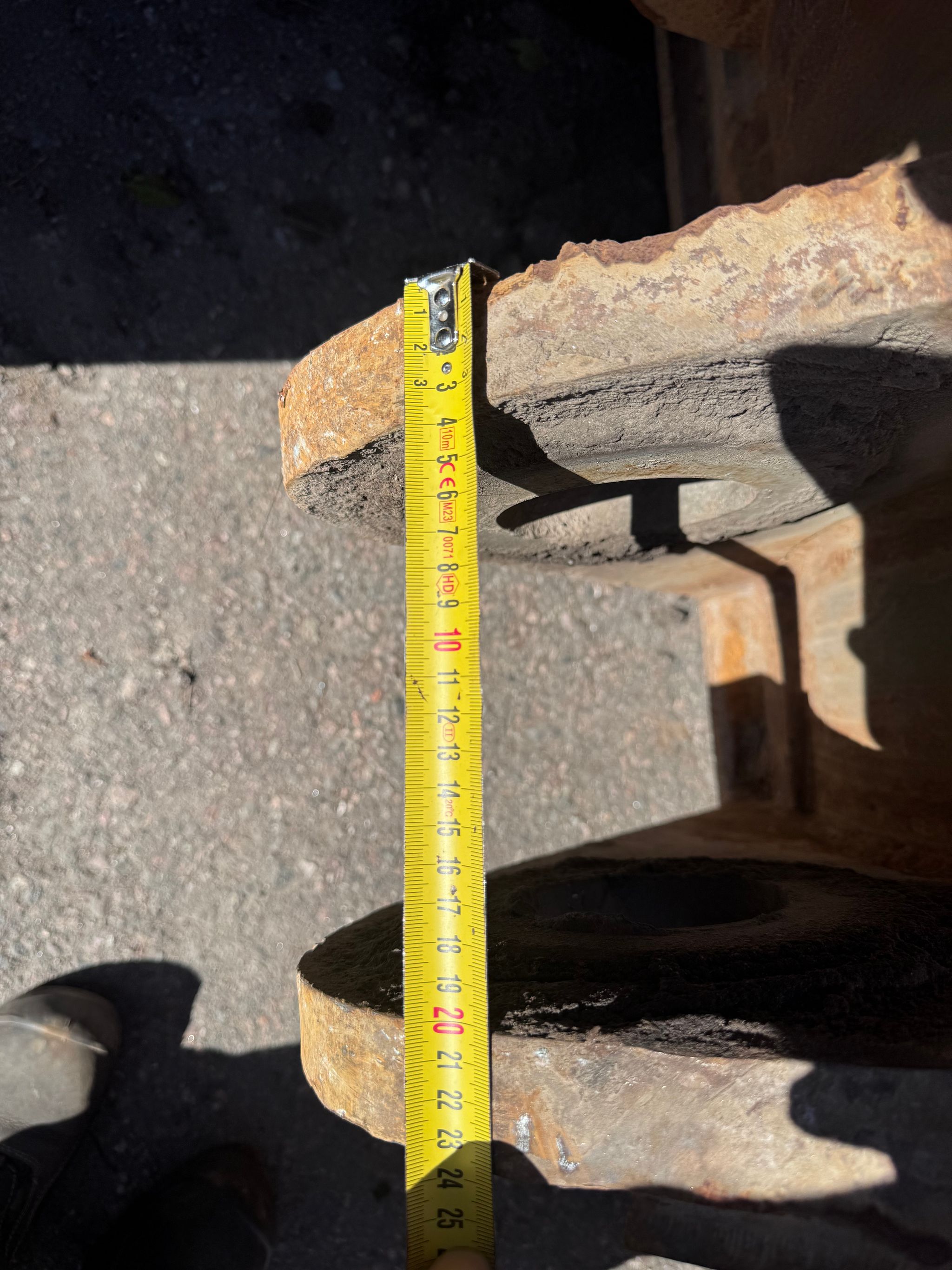 Image 8/17