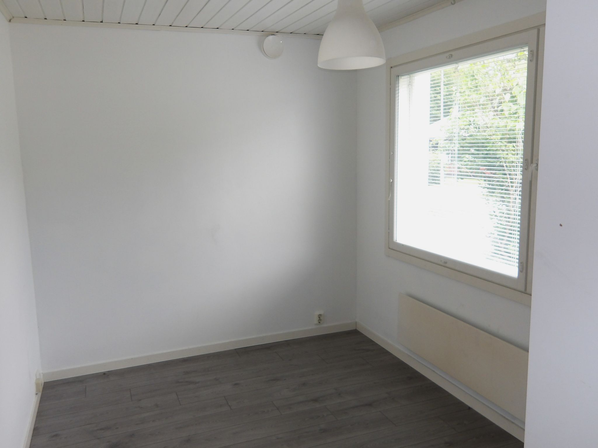 Image 12/24