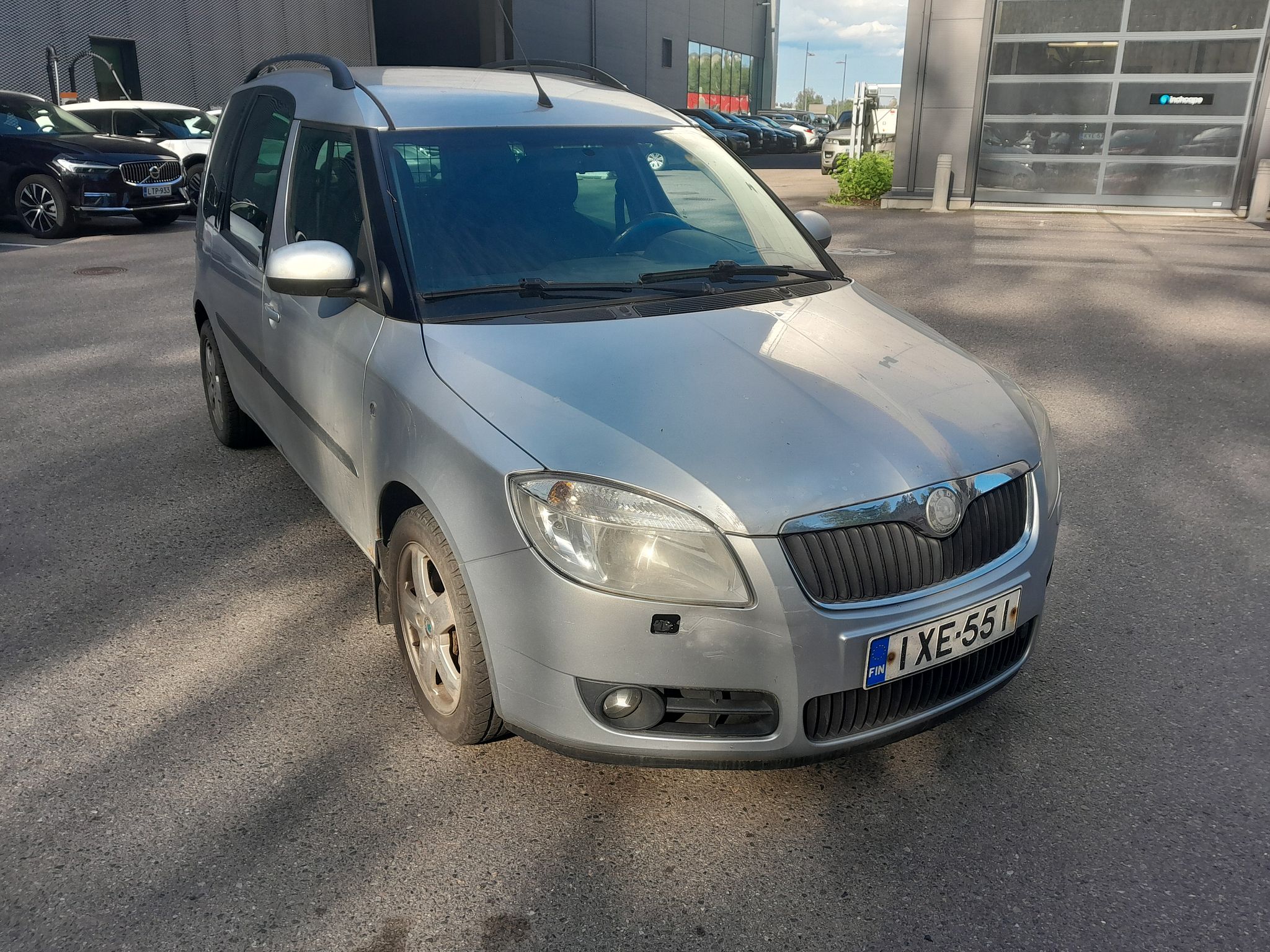 Image 2/46