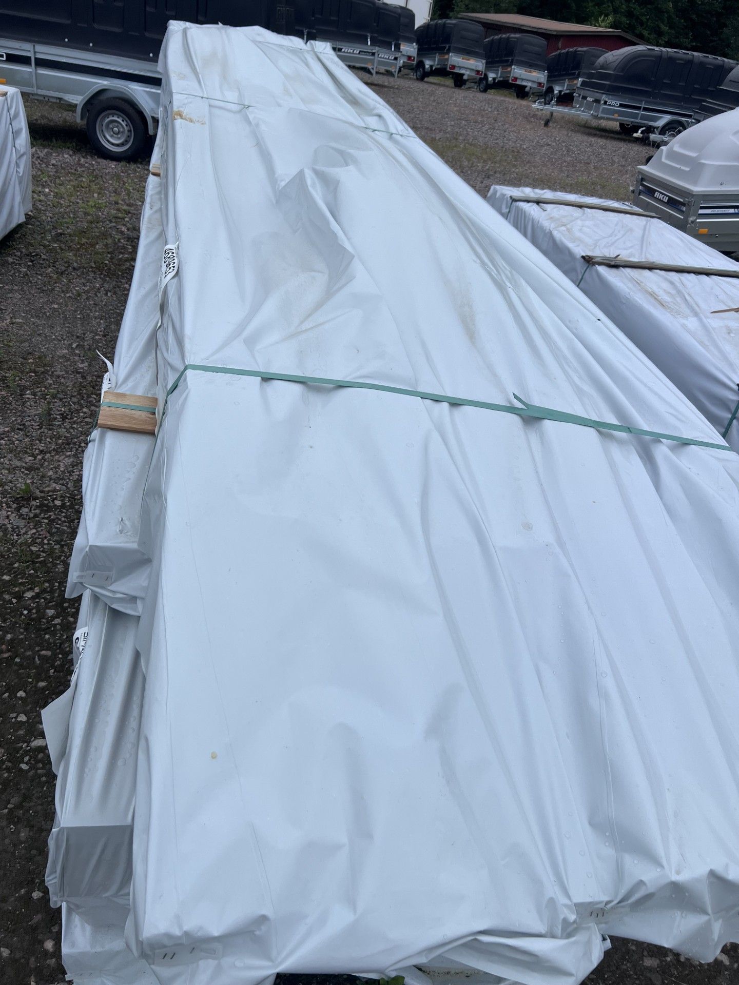 Image 3/4