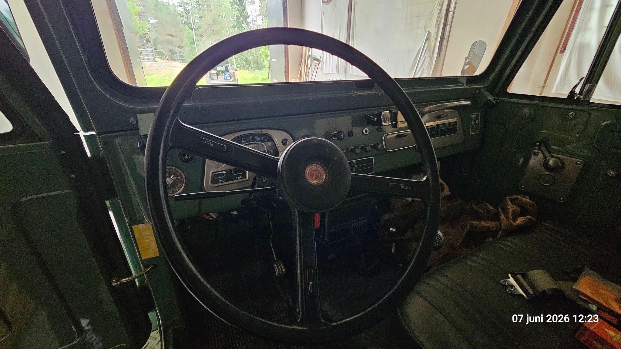 Image 7/15