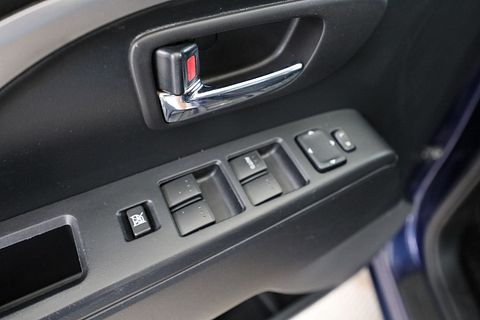 Image 11/28