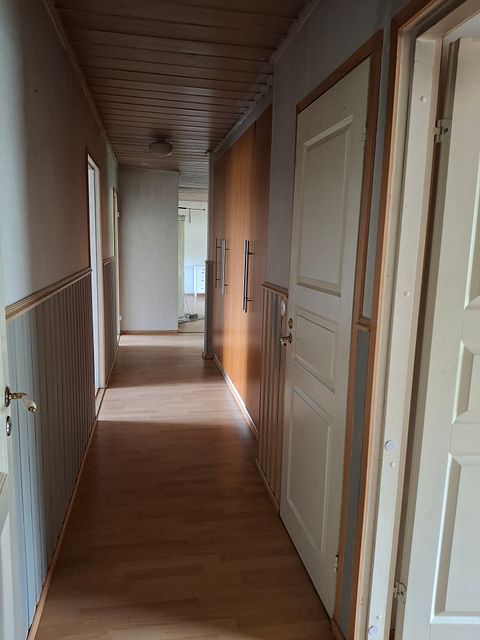 Image 24/44