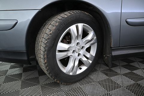 Image 11/27