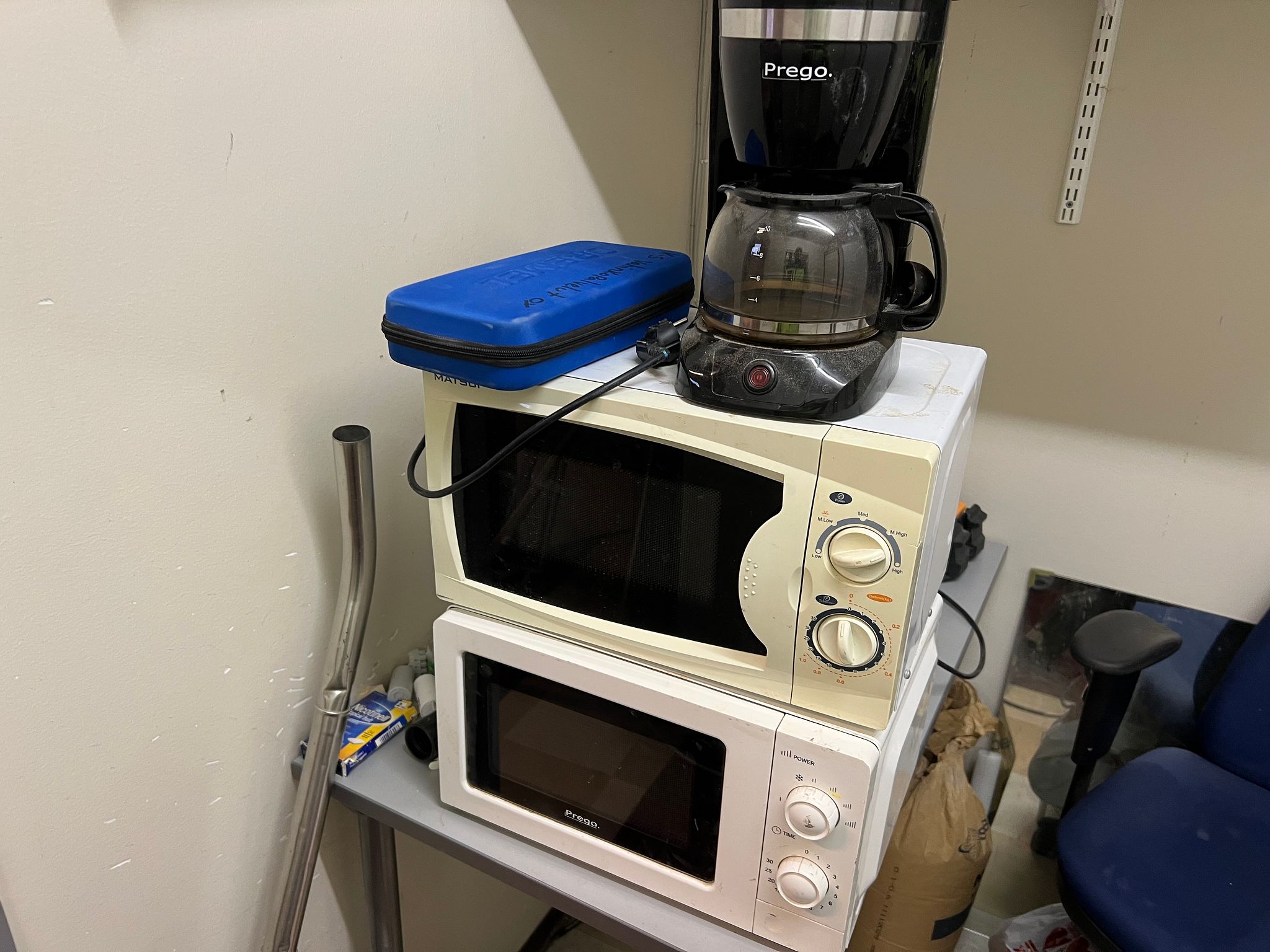 Image 6/10