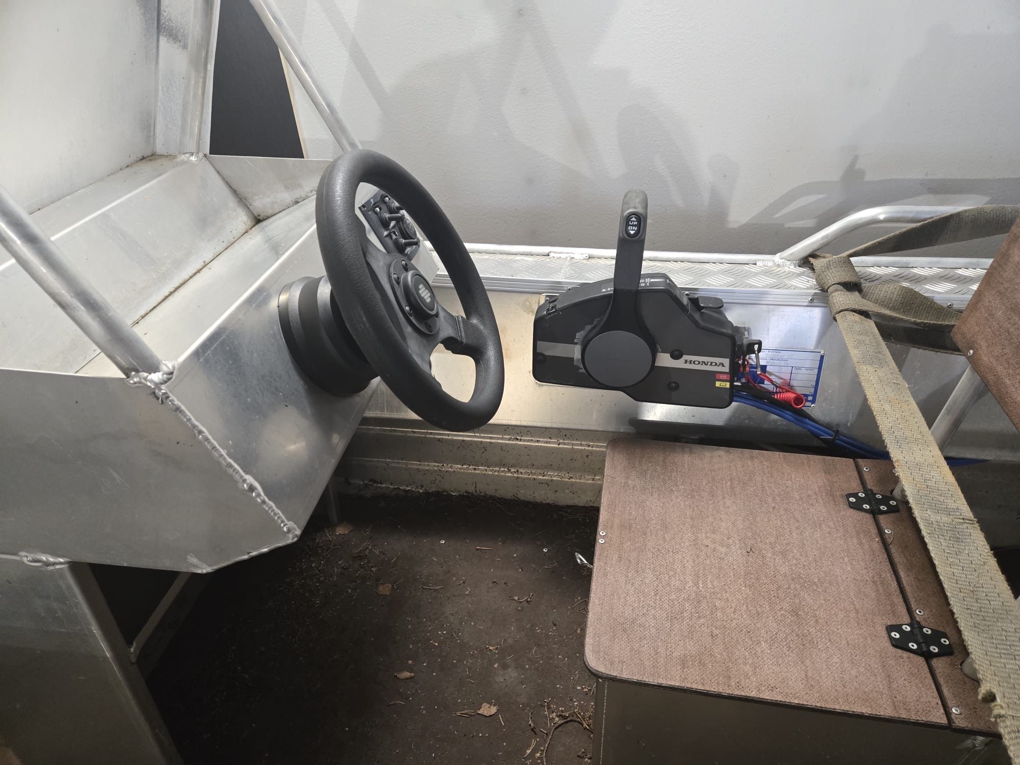 Image 7/9